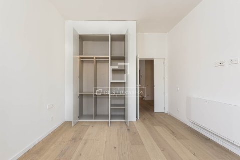 Ático de 3 dormitorios en venta en Barcelona, Cataluña, Spain № 4413 - foto 22