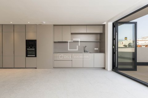 Ático de 3 dormitorios en venta en Barcelona, Cataluña, Spain № 4413 - foto 7