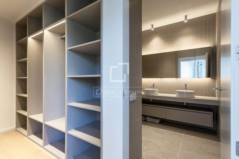 Ático de 3 dormitorios en venta en Barcelona, Cataluña, Spain № 4413 - foto 25