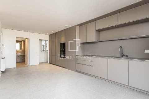 Ático de 3 dormitorios en venta en Barcelona, Cataluña, Spain № 4413 - foto 8
