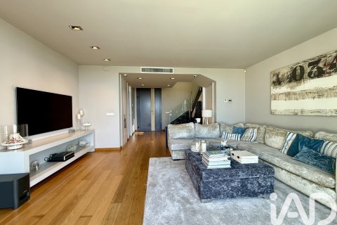5 bedrooms house for rent in Sant Vicenc De Montalt, Barcelona, Catalonia, Spain № 8460 - photo 4