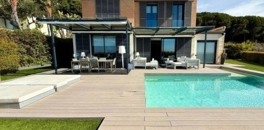 5 bedrooms house for rent in Sant Vicenc De Montalt, Barcelona, Catalonia, Spain № 8460
