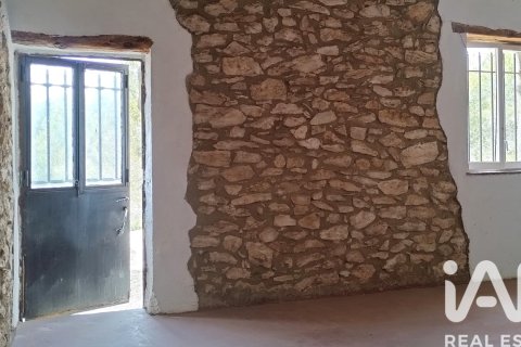 Parcela de 40000 m² en venta en El Catllar, Tarragona, Cataluña, Spain № 7443 - foto 9
