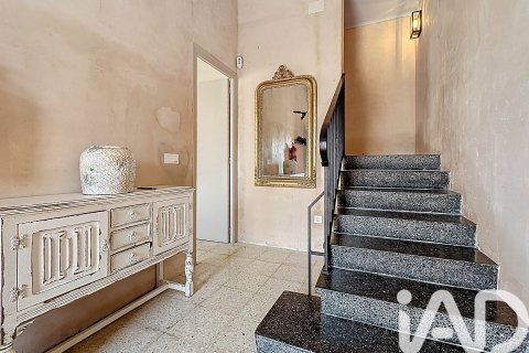 4 bedrooms villa for sale in Llorenc Del Penedes, Tarragona, Catalonia, Spain № 7445 - photo 13