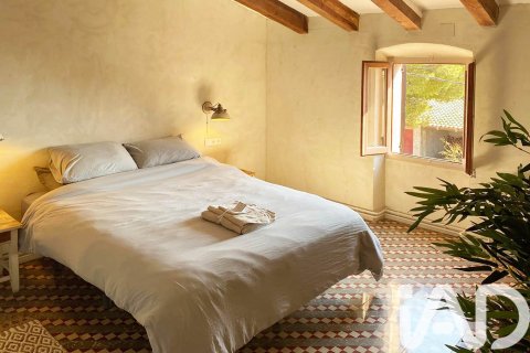 4 bedrooms villa for sale in Llorenc Del Penedes, Tarragona, Catalonia, Spain № 7445 - photo 10