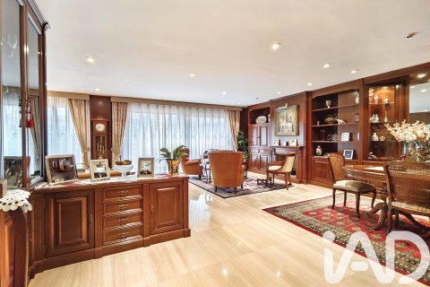 Apartamento de 5 dormitorios en venta en Igualada, Barcelona, Cataluña, Spain № 7442 - foto 25