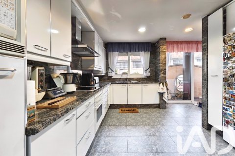 Apartamento de 5 dormitorios en venta en Igualada, Barcelona, Cataluña, Spain № 7442 - foto 17