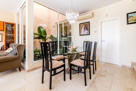 5 bedrooms villa for sale in Sitges, Barcelona, Catalonia, Spain № 6351 - photo 22
