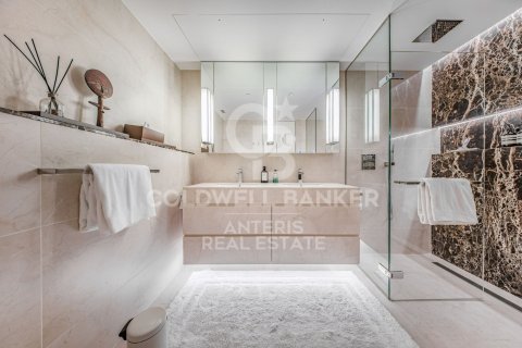 4 bedrooms apartment for sale in Barcelona, Catalonia, Spain № 5331 - photo 22