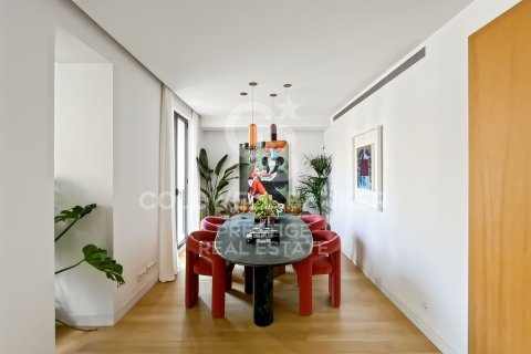 Apartamento de 2 dormitorios en venta en Barcelona, Cataluña, Spain № 5465 - foto 8