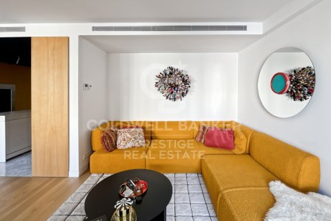 Apartamento de 2 dormitorios en venta en Barcelona, Cataluña, Spain № 5465 - foto 15