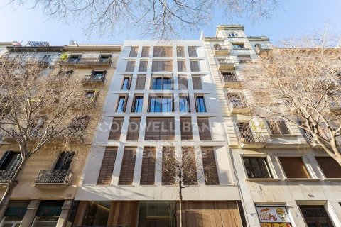 Apartamento de 2 dormitorios en venta en Barcelona, Cataluña, Spain № 5465 - foto 6