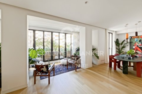 2 bedrooms apartment for sale in Barcelona, Catalonia, Spain № 5465