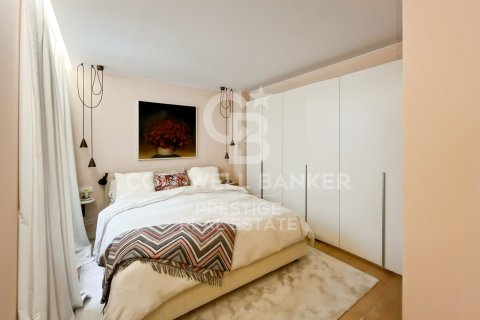 Apartamento de 2 dormitorios en venta en Barcelona, Cataluña, Spain № 5465 - foto 18