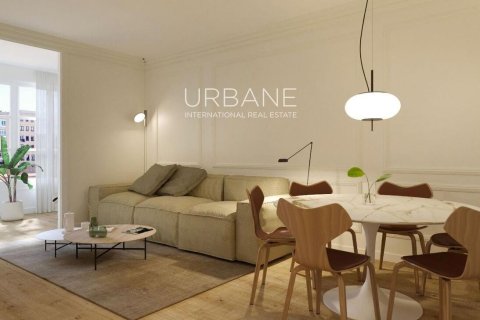 2 bedrooms apartment for sale in Eixample, Barcelona, Catalonia, Spain № 2660