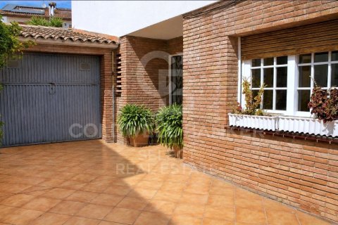 4 bedrooms house for sale in Vilassar de Dalt, Barcelona, Catalonia, Spain № 7782