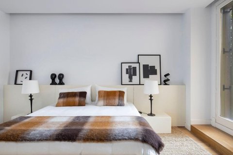 Apartamento de 4 dormitorios en venta en Passeig de Gracia Barcelona, Cataluña, Spain № 3402 - foto 12