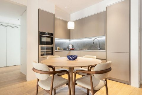 Apartamento de 2 dormitorios en venta en Passeig de Gracia Barcelona, Cataluña, Spain № 3401 - foto 3
