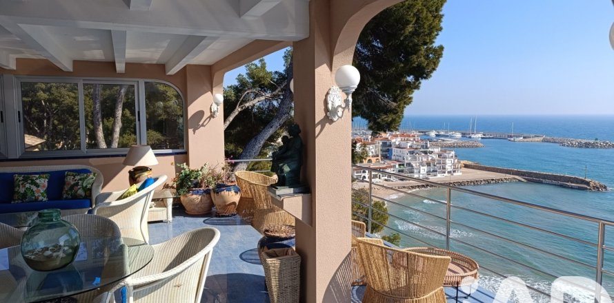 318 m² house à vendre à Roda de Berà, Tarragona, Catalonia, Spain № 7368
