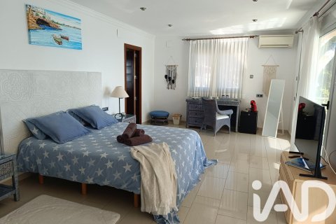 318 m² house à vendre à Roda de Berà, Tarragona, Catalonia, Spain № 7368 - photo 22