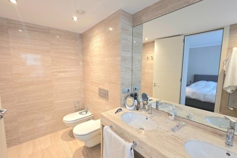 3 bedrooms apartment for sale in Principado De Andorra (Ninguna Poblacion Tiene C.P.), Lleida, Catalonia, Spain № 7755 - photo 16