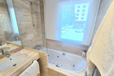 3 bedrooms apartment for sale in Principado De Andorra (Ninguna Poblacion Tiene C.P.), Lleida, Catalonia, Spain № 7755 - photo 18