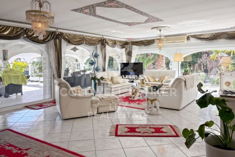 7 bedrooms villa for sale in Empuriabrava, Girona, Catalonia, Spain № 7759 - photo 22