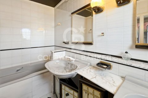 7 bedrooms villa for sale in Empuriabrava, Girona, Catalonia, Spain № 7759 - photo 11