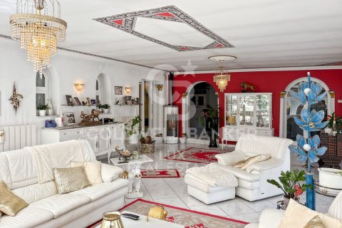 7 bedrooms villa for sale in Empuriabrava, Girona, Catalonia, Spain № 7759 - photo 21