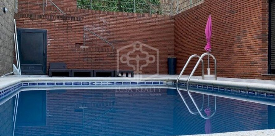 5 chambres villa à vendre à Castelldefels, Barcelona, Catalonia, Spain № 1025
