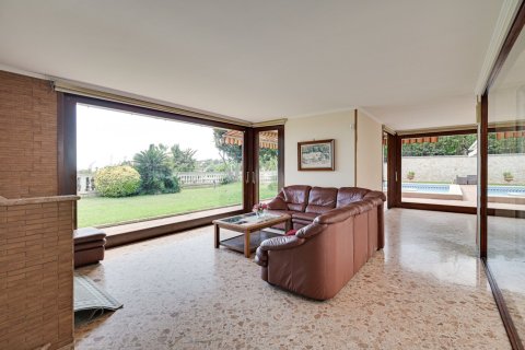 6 bedrooms villa for sale in Blanes, Girona, Catalonia, Spain № 1276 - photo 11