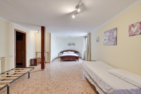 6 bedrooms villa for sale in Blanes, Girona, Catalonia, Spain № 1276 - photo 22