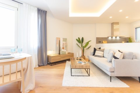 3 bedrooms apartment for sale in Barcelona, Catalonia, Spain № 1272