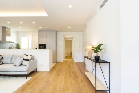 3 bedrooms apartment for sale in Barcelona, Catalonia, Spain № 1272 - photo 7