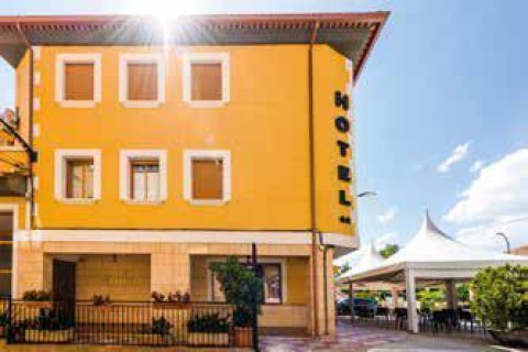 17 bedrooms commercial property for sale in Barcelona, Catalonia, Spain № 1274 - photo 17