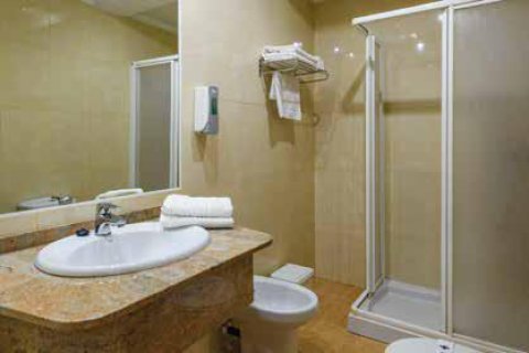 17 bedrooms commercial property for sale in Barcelona, Catalonia, Spain № 1274 - photo 7