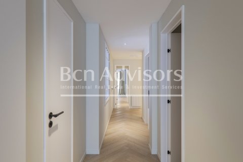 3 bedrooms apartment for sale in Barcelona, Catalonia, Spain № 2903 - photo 9