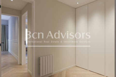 3 bedrooms apartment for sale in Barcelona, Catalonia, Spain № 2903 - photo 10