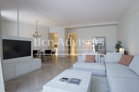 3 bedrooms apartment for sale in Barcelona, Catalonia, Spain № 2903 - photo 3