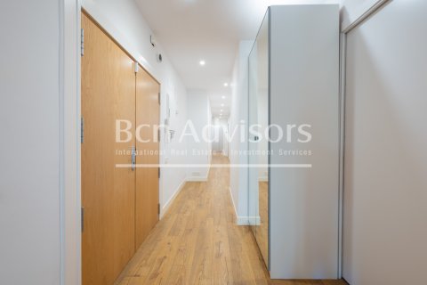 3 bedrooms apartment for sale in Barcelona, Catalonia, Spain № 2899 - photo 13