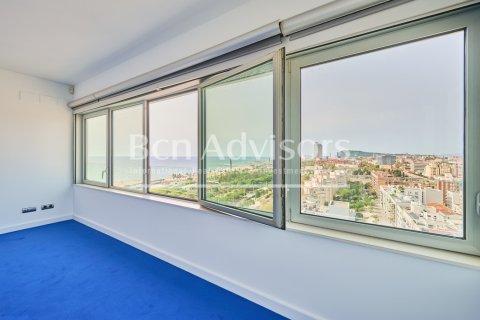 2 bedrooms penthouse for sale in Barcelona, Catalonia, Spain № 2901 - photo 30