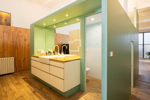 Купить квартиру в Барселона, Испания с 1 спальня, 163м², № 6818 - фото 15