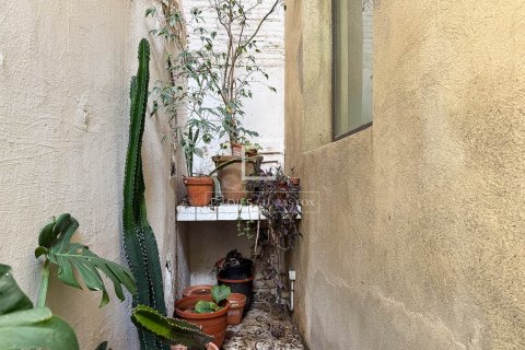 Купить квартиру в Барселона, Испания с 1 спальня, 163м², № 6818 - фото 9
