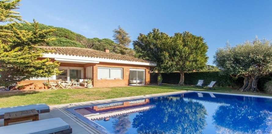 4 bedrooms house for sale in Sant Andreu de Llavaneres, Barcelona, Catalonia, Spain № 6209