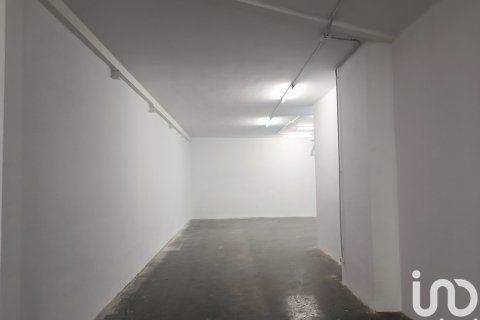 338 sq.m. commercial property for rent in Barcelona, Catalonia, Spain № 7593 - photo 11