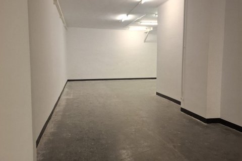 338 sq.m. commercial property for rent in Barcelona, Catalonia, Spain № 7593 - photo 13