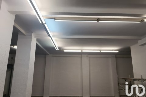 338 sq.m. commercial property for rent in Barcelona, Catalonia, Spain № 7593 - photo 3