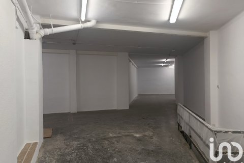 338 sq.m. commercial property for rent in Barcelona, Catalonia, Spain № 7593 - photo 8