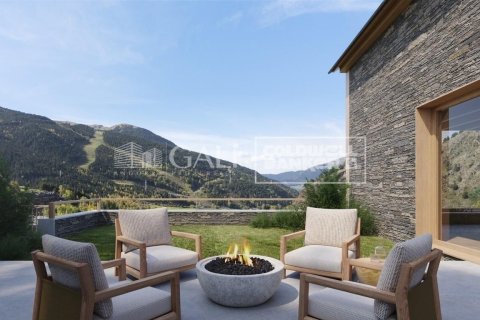 5 bedrooms villa for sale in Principado De Andorra (Ninguna Poblacion Tiene C.P.), Lleida, Catalonia, Spain № 5295 - photo 9