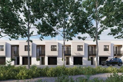 Villa de 4 dormitorios en venta en Vilanova i la Geltrú, Barcelona, Cataluña, Spain № 4600 - foto 3